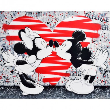 MICKEY AND MINNIE KISS 2