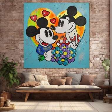 MICKEY AND MINNIE LOVE