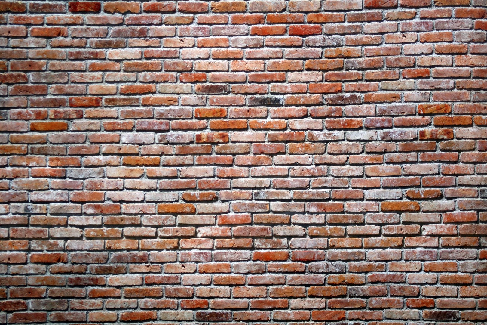 ταπετσαρίες κρεβατοκάμαρας με τούβλα