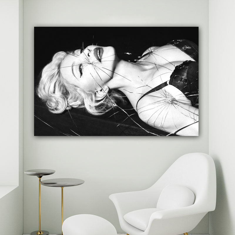 Πίνακας σε καμβά Madonna Rebel Heart 90x60 Τελαρωμένος καμβάς σε ξύλο με πάχος 2cm